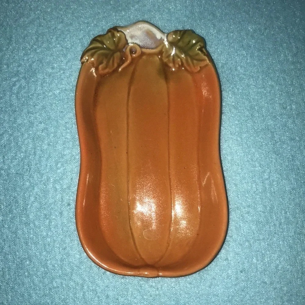 AUTUMN pumpkin soap or trinket dish 5 X 3 inches